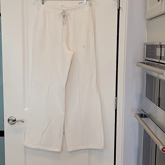 PINK Victoria Secret 2 Piece Matching Set Sweatshirt/Sweatpants White Medium NWT - Picture 7 of 11